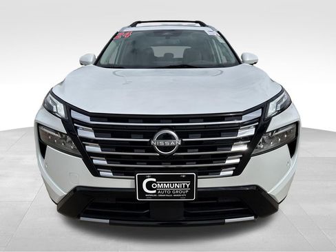 Used 2024 Nissan Rogue Platinum AWD/4WD image 9