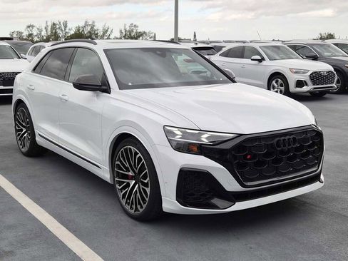 New 2026 Audi SQ8 Prestige image 8