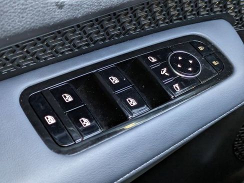 Used 2023 Nissan Ariya image 29