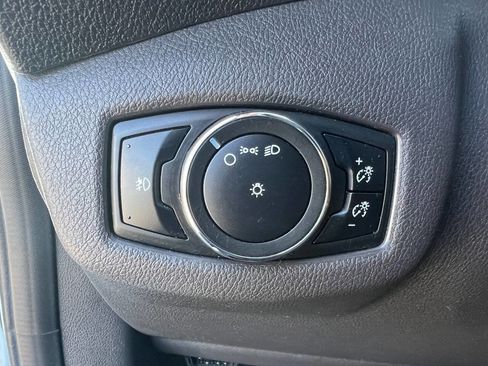 Used 2017 Ford Transit Connect XLT image 15