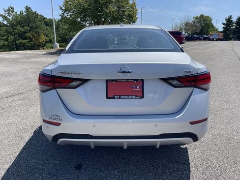Used 2022 Nissan Sentra SV w/ All-Weather Package FWD image 4