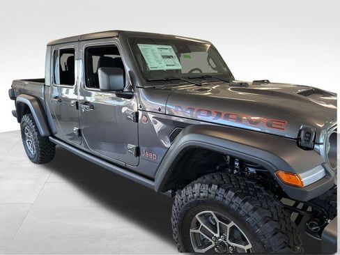 New 2025 Jeep Gladiator Mojave w/ Safety Group image 10
