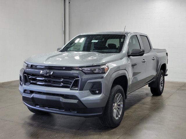 New 2026 Chevrolet Colorado LT w/ LT Convenience Package AWD/4WD image 2
