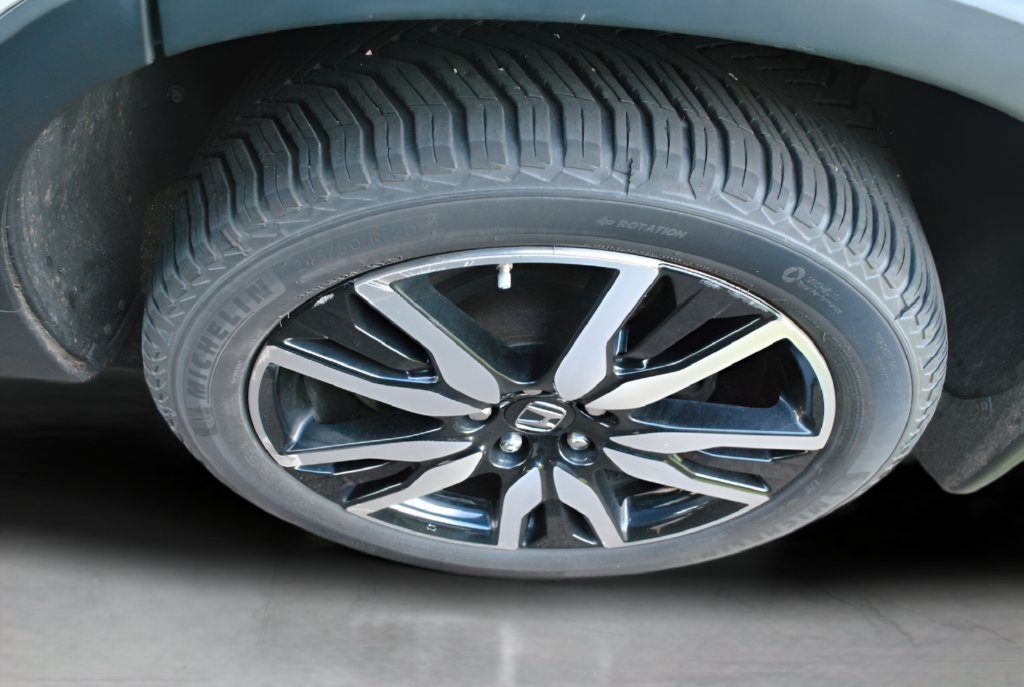 Certified 2022 Honda Pilot Touring image 32