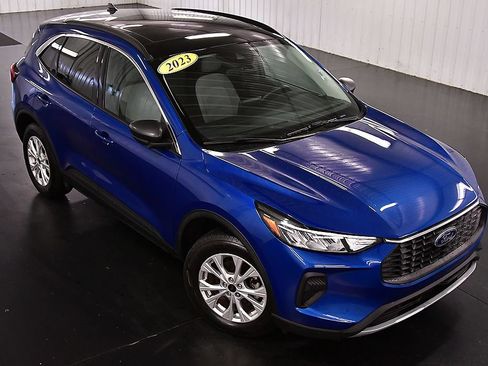 Used 2023 Ford Escape Active AWD/4WD image 14