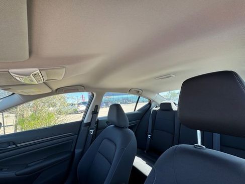 Used 2025 Nissan Altima 2.5 S image 25