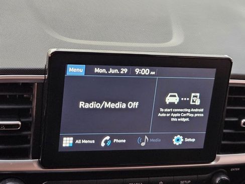 Used 2021 Hyundai Venue SEL FWD image 11