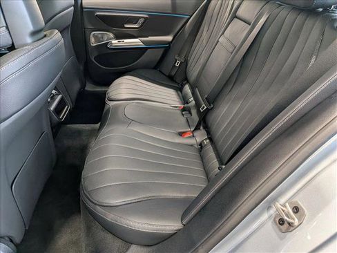 Used 2026 Mercedes-Benz E 450 4MATIC All-Terrain Wagon image 20