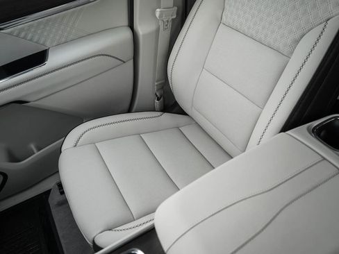 New 2026 GMC Acadia Denali w/ Super Cruise Package image 28