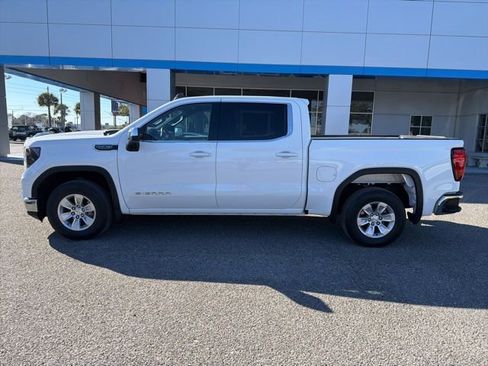 Certified 2022 GMC Sierra 1500 SLE image 5
