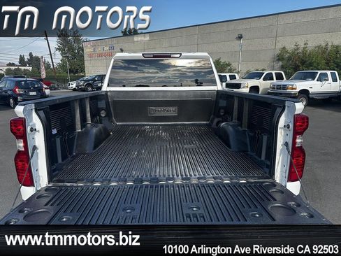 Used 2022 Chevrolet Silverado 2500 LT w/ Convenience Package image 21