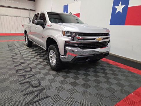 Used 2020 Chevrolet Silverado 1500 LT w/ Texas Edition AWD/4WD image 15