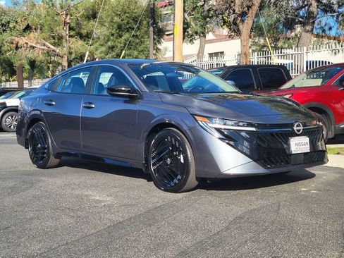 New 2026 Nissan Sentra SR w/ Floor Mat Package image 14