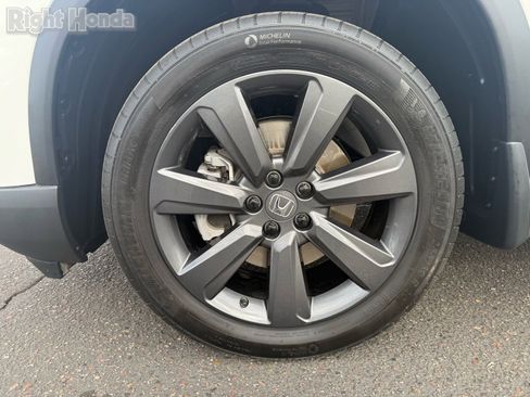 Certified 2023 Honda Pilot Sport image 10