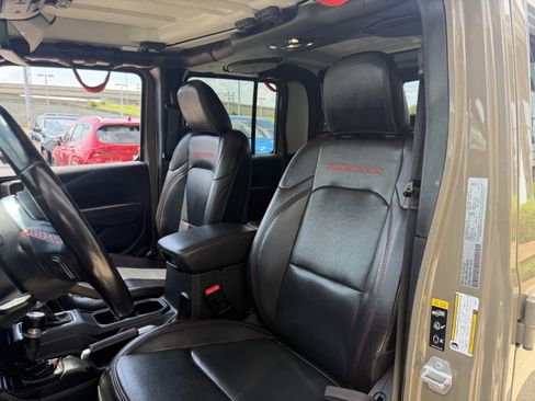Used 2020 Jeep Gladiator Rubicon AWD/4WD image 33