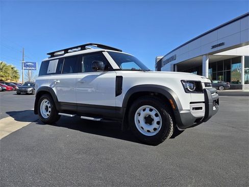 Used 2023 Land Rover Defender 110 S image 2