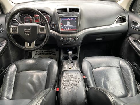 Used 2018 Dodge Journey Crossroad w/ Nav & Sun Group AWD/4WD image 4