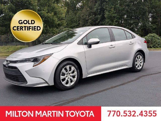 Certified 2025 Toyota Corolla LE FWD image 5