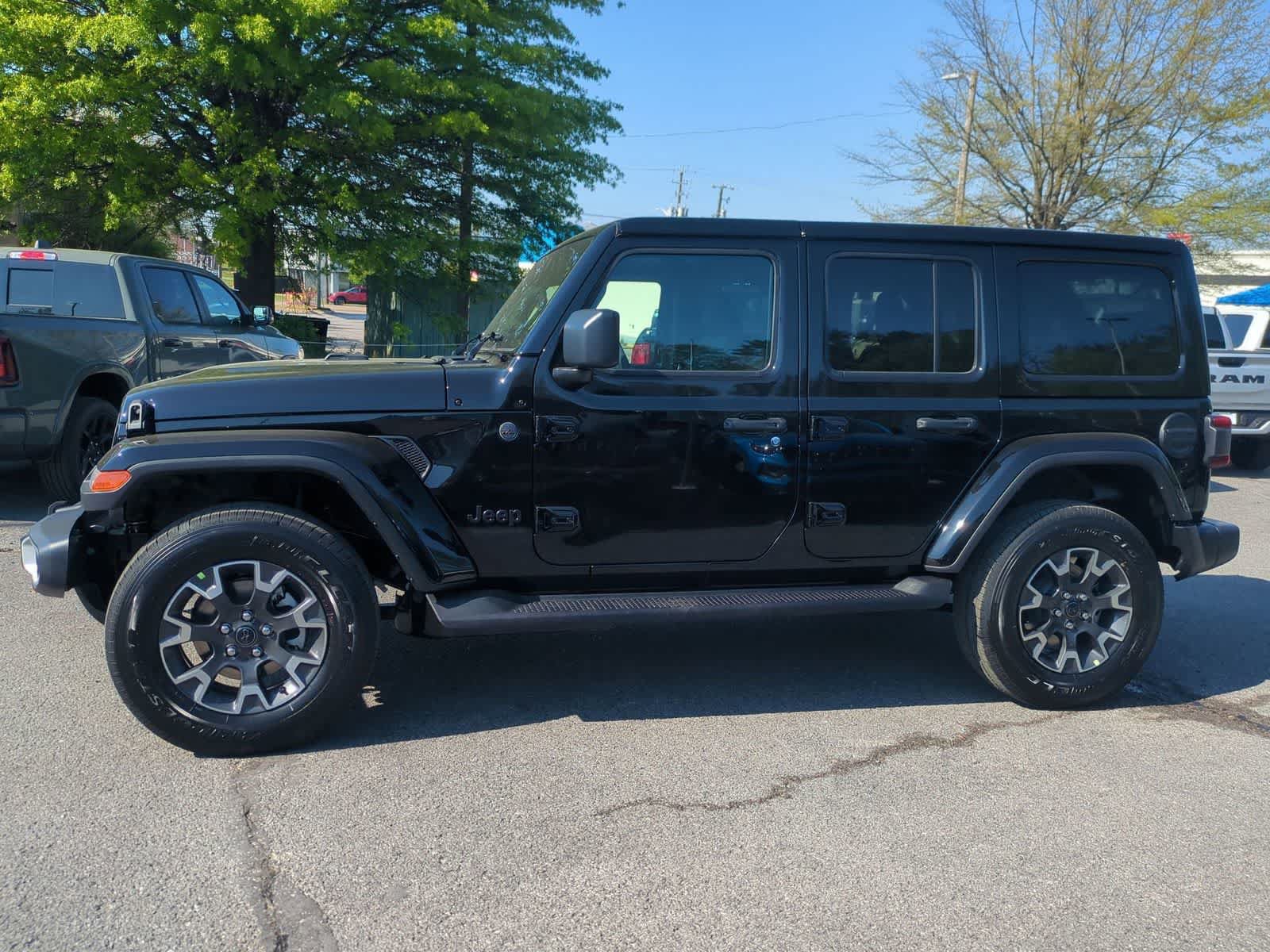 New 2026 Jeep Wrangler Unlimited Sahara AWD/4WD image 5