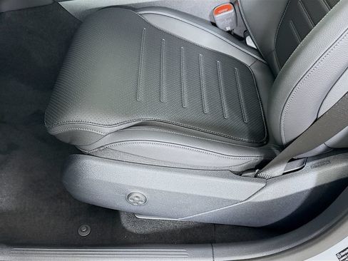 New 2026 Mercedes-Benz GLC 300 4MATIC image 19