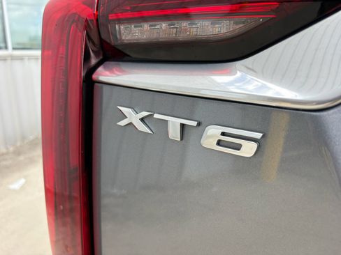 Used 2021 Cadillac XT6 Premium Luxury FWD image 37