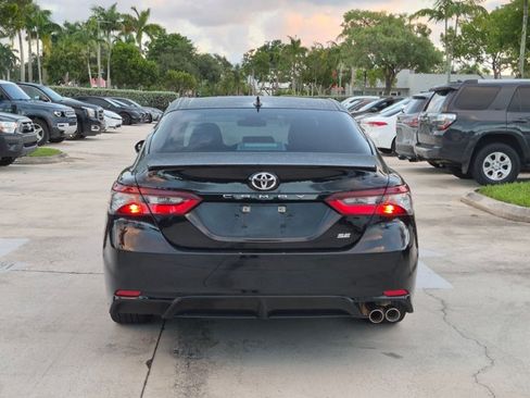Used 2024 Toyota Camry SE FWD image 6