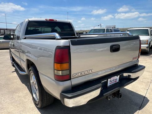 Used 2004 GMC Sierra 1500 SLE w/ Safe And Sound Package RWD image 4