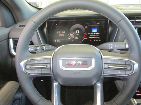 New 2026 GMC Terrain Elevation w/ Elevation Premium Package image 31