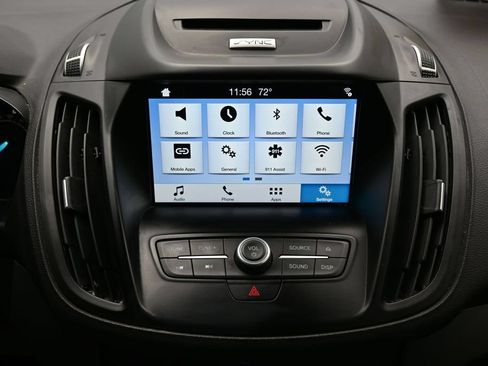 Used 2017 Ford Escape SE w/ Equipment Group 201A FWD image 19