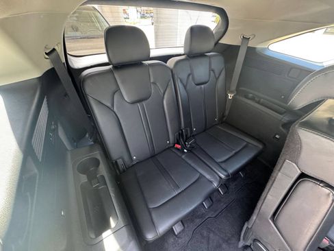 Used 2024 Kia Sorento S FWD image 30