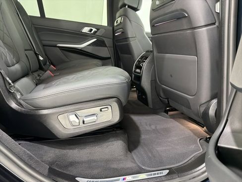 Certified 2023 BMW X7 xDrive40i w/ M Sport Package image 25