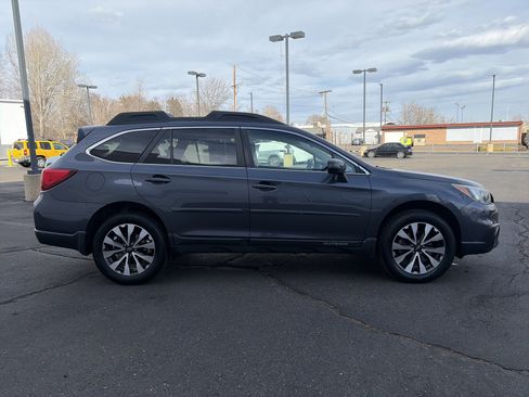 Used 2015 Subaru Outback 2.5i Limited image 4