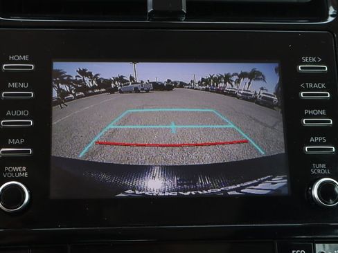 Used 2020 Toyota Prius LE FWD image 35