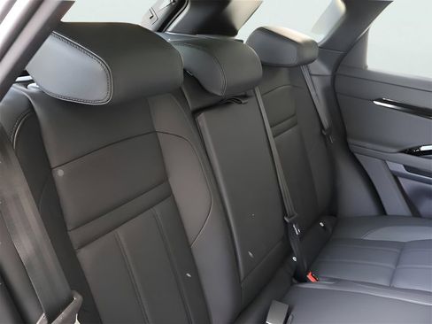 New 2026 Land Rover Range Rover Evoque Dynamic SE image 26