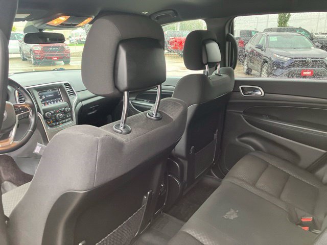 Used 2019 Jeep Grand Cherokee Laredo AWD/4WD image 21