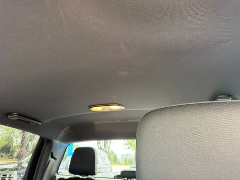 Used 2023 Chevrolet Colorado LT AWD/4WD image 16