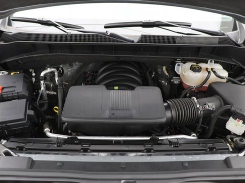 Used 2025 Chevrolet Silverado 1500 LT AWD/4WD image 28