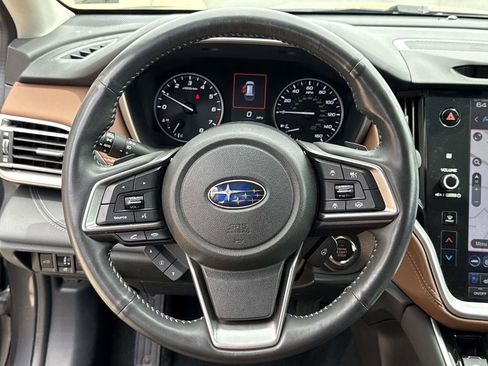 Used 2022 Subaru Outback Touring AWD/4WD image 32