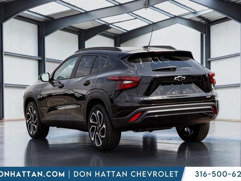New 2026 Chevrolet Trax RS w/ Driver Confidence Package FWD image 24