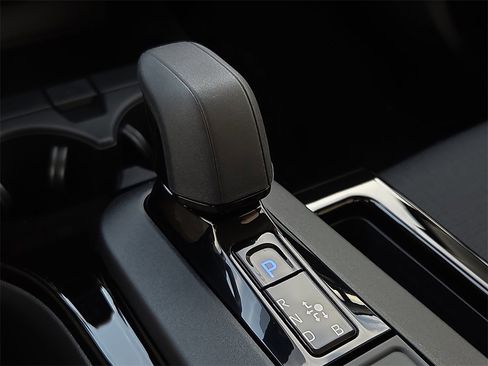 New 2026 Toyota Prius LE image 26