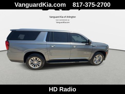 Used 2021 GMC Yukon XL SLT w/ SLT Premium Package AWD/4WD image 10