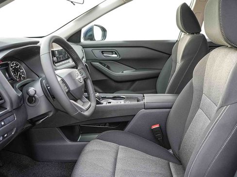 New 2026 Nissan Rogue SV w/ Cold Weather Package FWD image 10