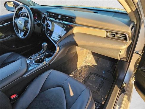 Used 2019 Toyota Camry XSE image 21