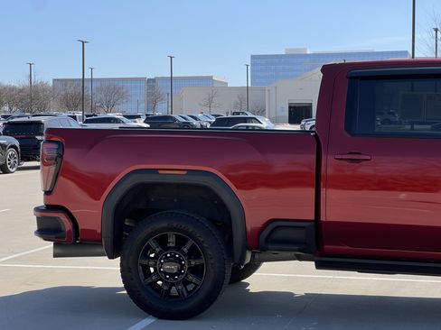 Used 2024 GMC Sierra 2500 AT4 w/ AT4 Premium Plus Package image 11