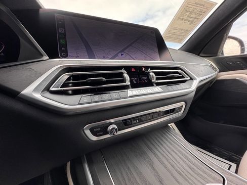 Used 2019 BMW X7 xDrive40i w/ Luxury Seating Package image 29