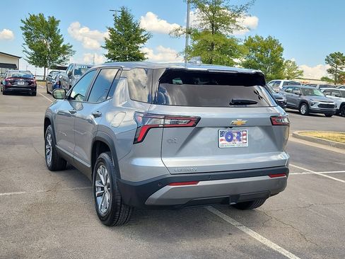 Used 2026 Chevrolet Equinox LT w/ Convenience Package II FWD image 4