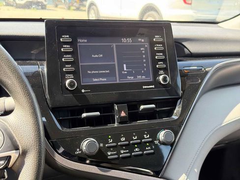 Used 2021 Toyota Camry LE FWD image 22