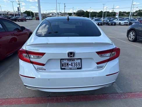 Used 2021 Honda Accord Touring image 8