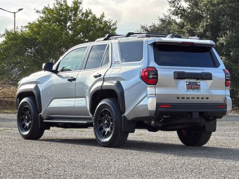 Used 2025 Toyota 4Runner TRD Off-Road Premium image 6