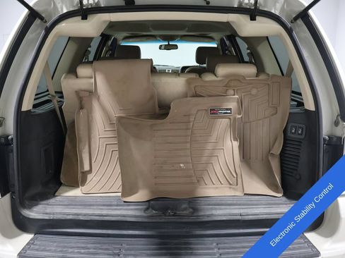 Used 2006 Lincoln Navigator Luxury AWD/4WD image 8